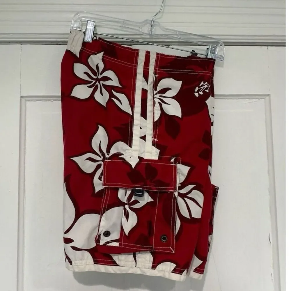 Abercrombie‎ Men's Red Floral Board Swim Shorts Size L